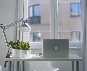 Iluminação de home office: principais dicas para montar a sua