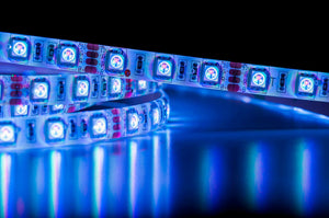 Já ouviu falar nas fitas de LED? Descubra 5 vantagens de usar